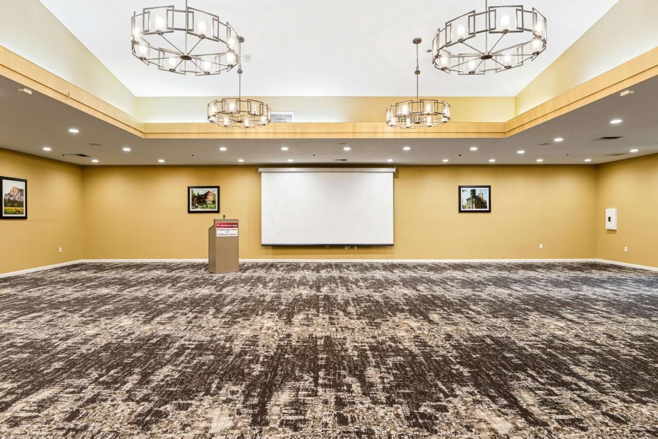 Western Oaks And Conference Center