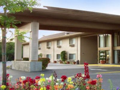 Western Oaks And Conference Center Hotel 3*