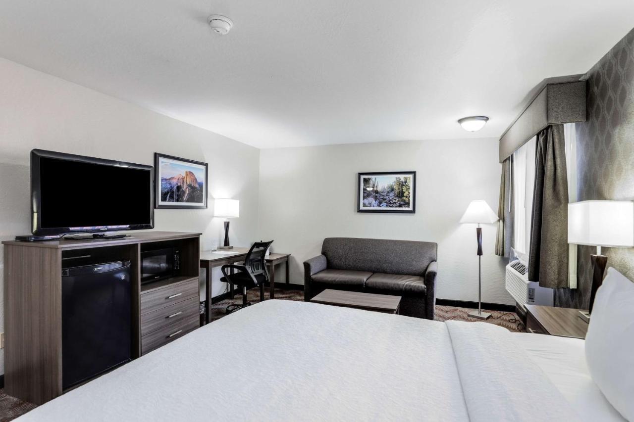 Western Oaks Hotel&conference Center Hotel