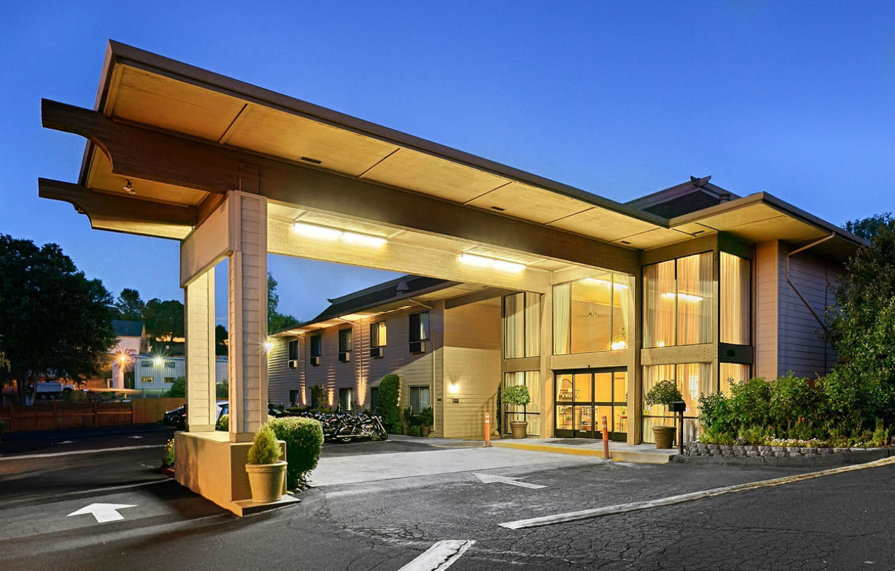 Western Oaks And Conference Center